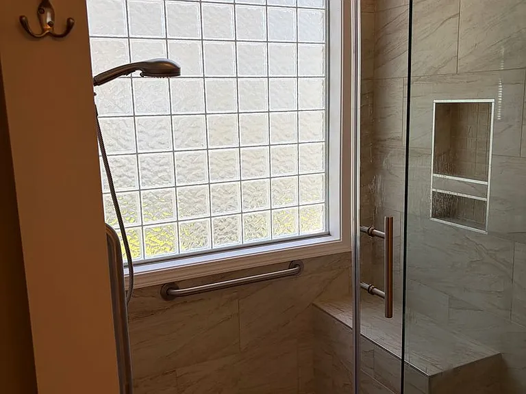 125 Gramercy Ct — Photo 26