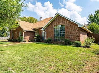 304 Southridge Pkwy, Jacksonville, TX 75766