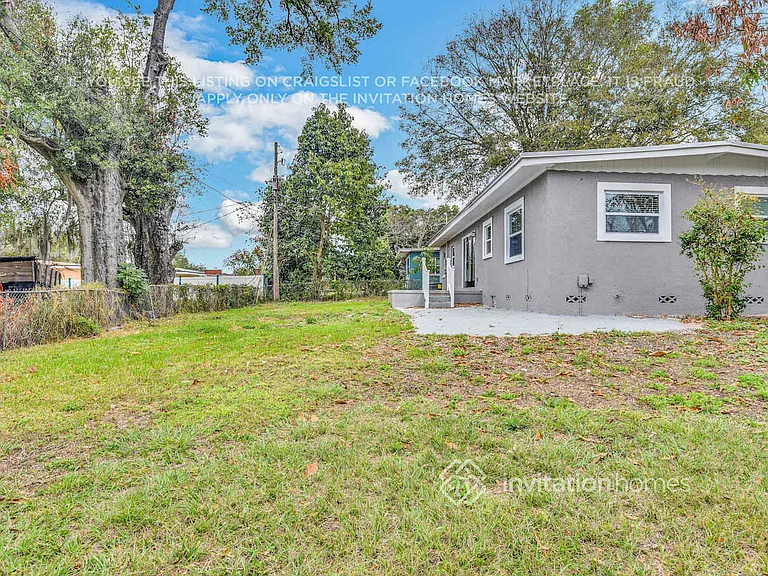 6825 Ambassador Dr — Photo 17