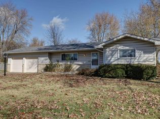 115 W Charles St, Republic, MO 65738