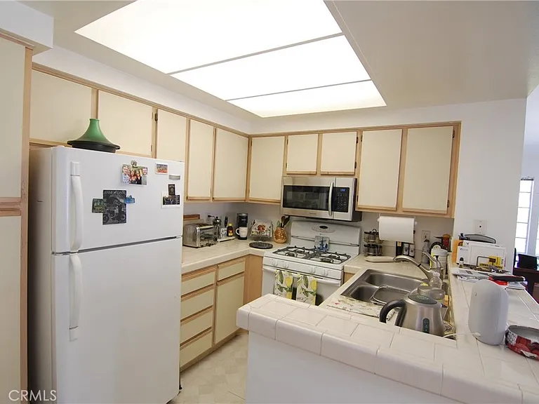 4240 Lost Hills Rd — Photo 6
