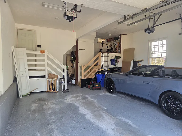 10 Amanda Way — Photo 8