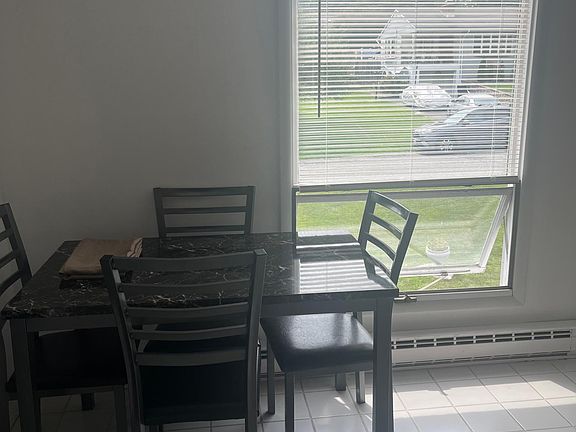 5th image of 20 Pleasant Dr #1