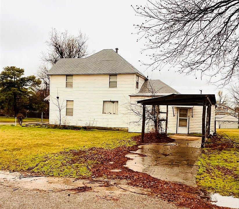 2nd image of 319 N Wikoff Ave