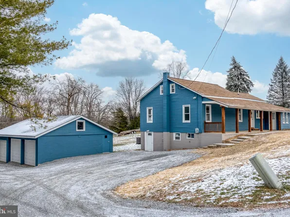 1343 Turnpike Rd, Elizabethtown, PA 17022