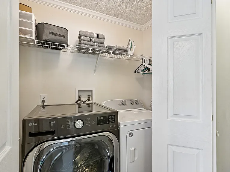4416 Dreux Ave — Photo 8