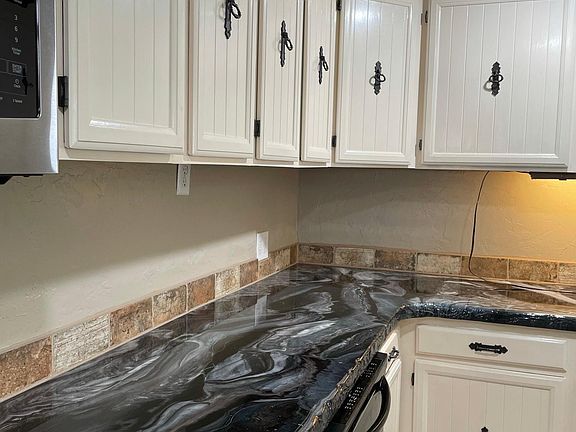 5th image of 455 E 24th St