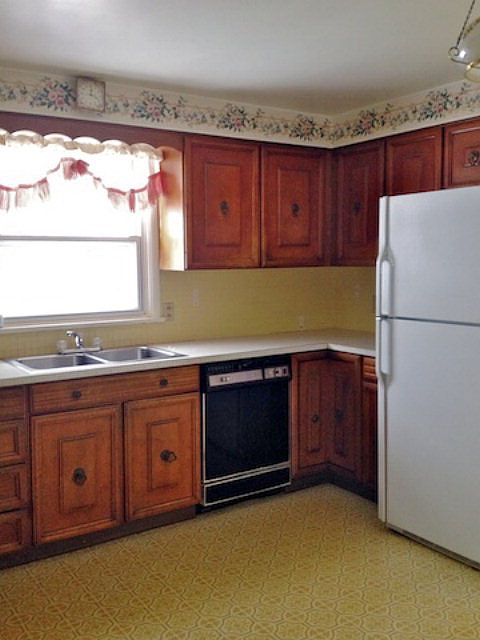 2nd image of 713 Wildwood Dr