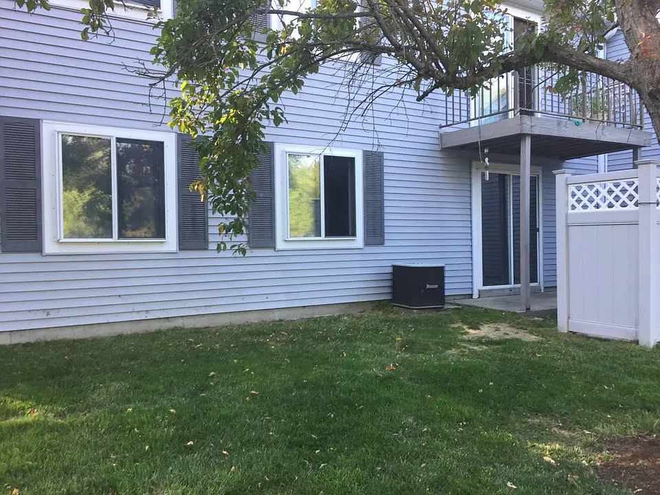 59 Village Brook Ln