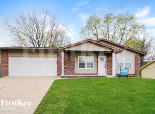 1510 Shadow Ln, Saint Charles, MO 63303