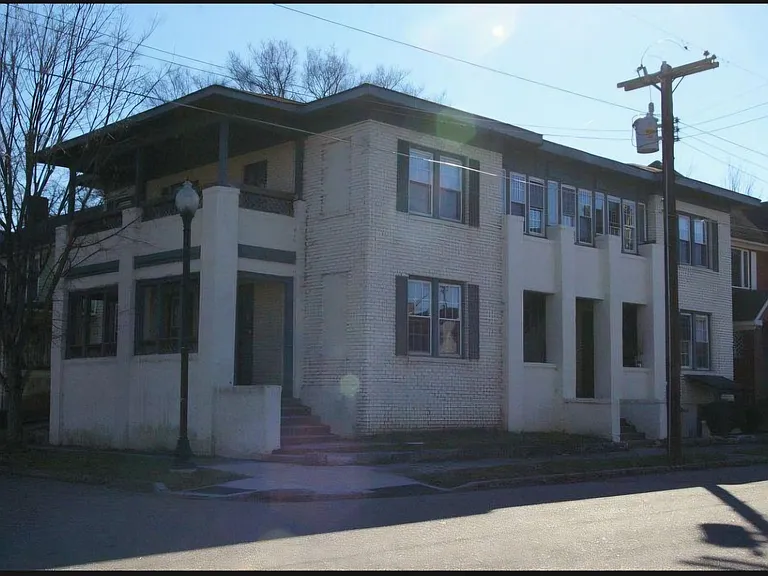 727 Deery St #4 — Photo 2