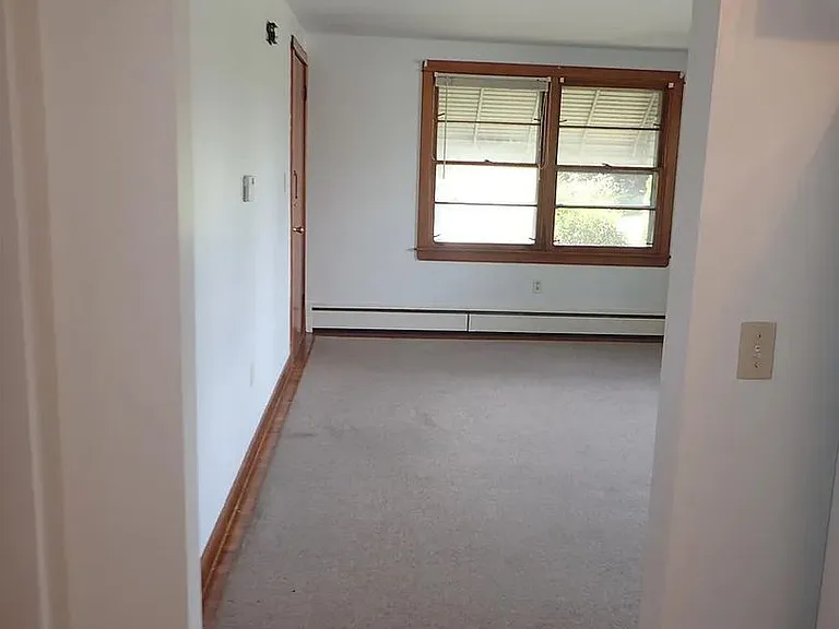 509 Beachgrove Dr — Photo 3