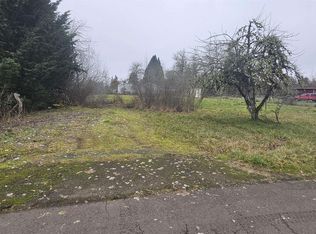 1088 & 1090 38th Ave, Sweet Home, OR