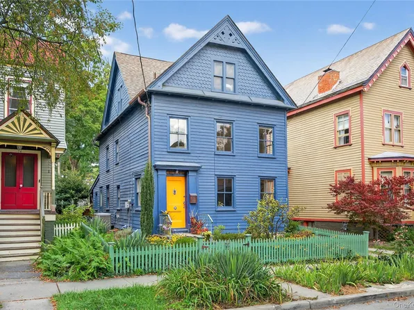 32 Carroll Street, Poughkeepsie, NY 12601