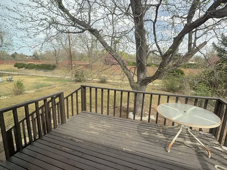 980 Morgan Dr — Photo 31