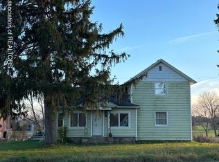 2584 E Gresham Hwy, Charlotte, MI 48813