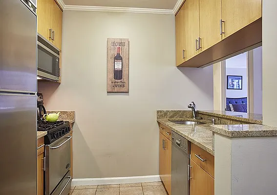 Rented by Brown Harris Stevens | media 9