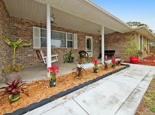 2131 Leonardo Ln N, Jacksonville, FL 32218