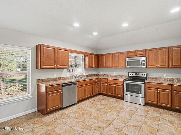 5th image of 87061 FARNSWORTH Lane
