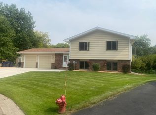 15173 Ellen Cir SE, Prior Lake, MN 55372