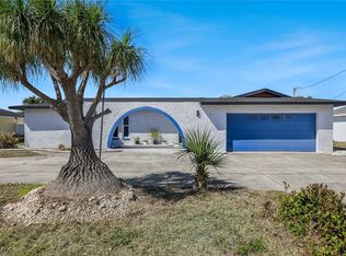 3926 Country Club Blvd, Cape Coral, FL 33904