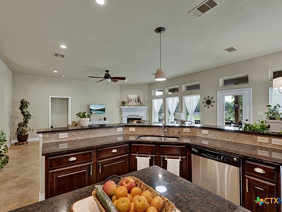 5th image of 515 Lodge Creek Dr