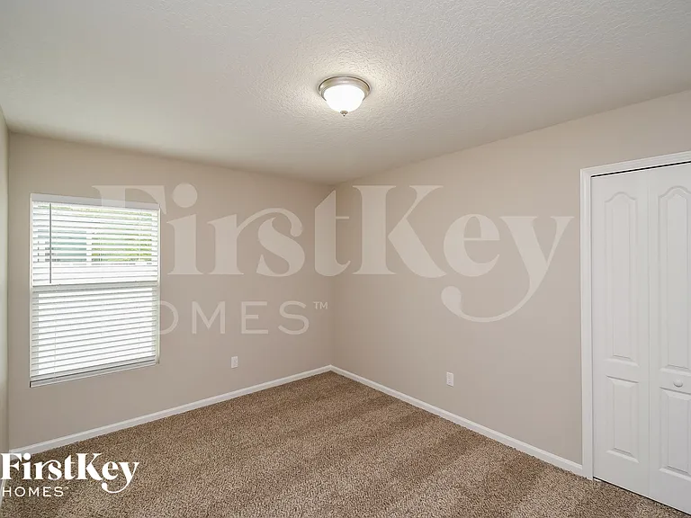 1044 Mayfair Creek Ct — Photo 12