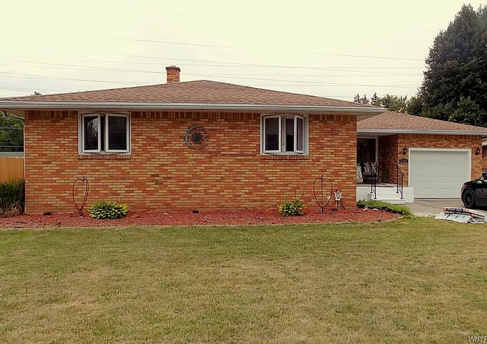 1st image of 2728 Parker Blvd