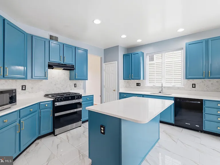 2917 Markhams Grant Dr — Photo 14