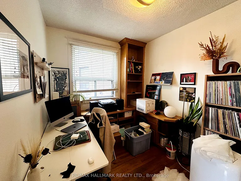 20 Triller Ave #2 — Photo 10
