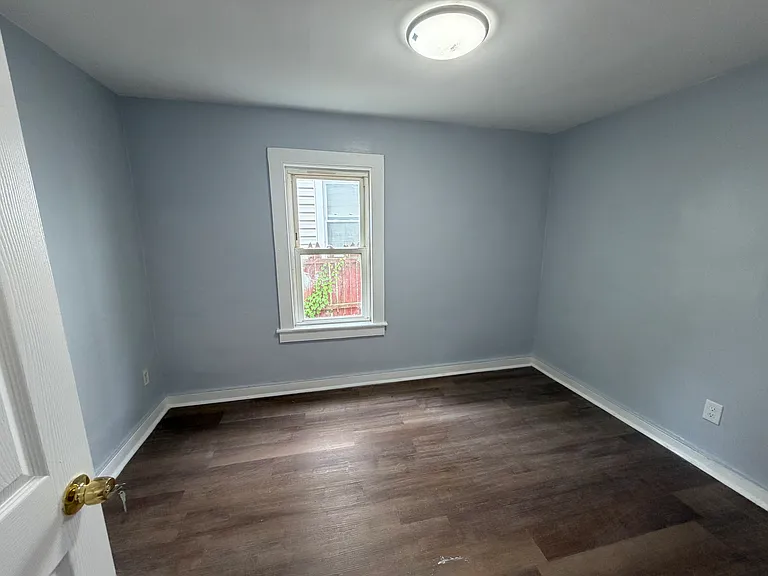 6 Evans St #1 — Photo 11