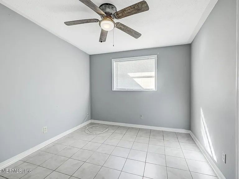 3223 Victoria Park Rd — Photo 26