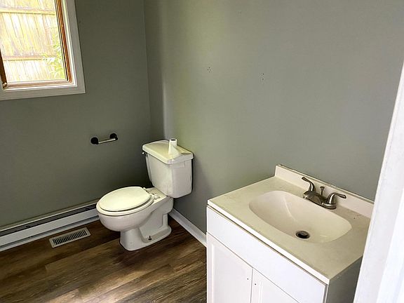 3rd image of 608 Holston Ave APT 2