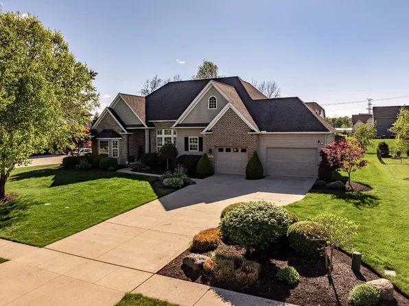 2580 Fairfield Dr, Avon, OH 44011