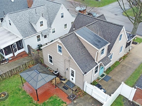 4th image of 3065 Hillside Ave