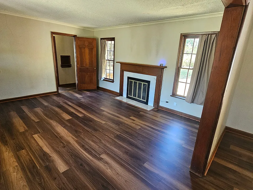 3230 S Joplin Ave