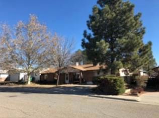 3106 N Mountain View Dr, Farmington, NM 87401