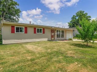 1690 Beverly Dr, Florissant, MO 63031