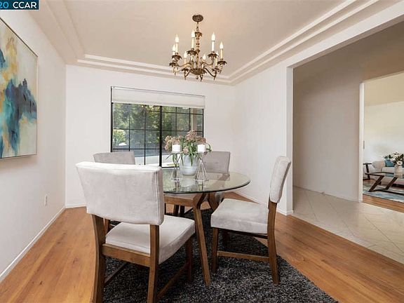 3rd image of 3914 Paseo Grande
