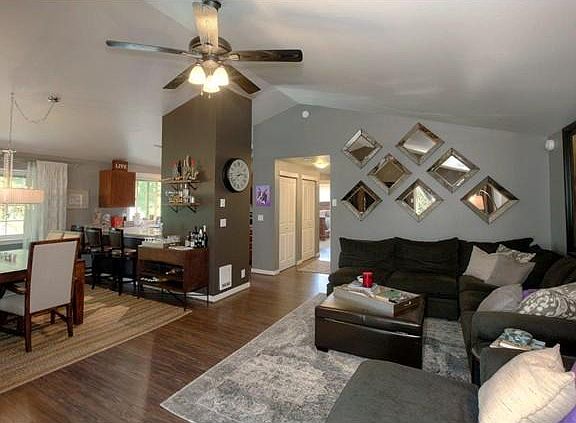 2nd image of 3006 128th Ave SE APT 4