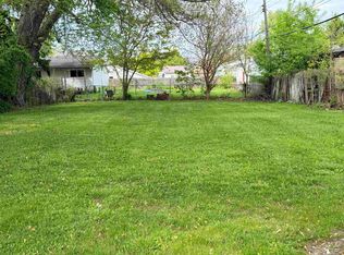 2042 Cloverdale Dr, Monroe, MI 48161