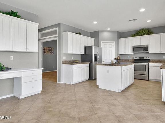 5th image of 41217 N Iron Horse Way