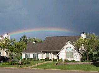 W171N4882 Greenview Ave, Menomonee Falls, WI 53051