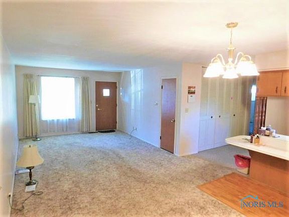 5th image of 1404 Blanchard Ave