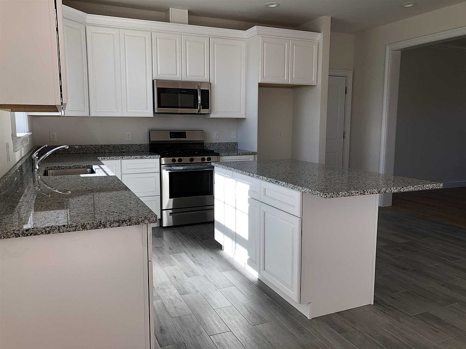 8 Kensington Ln, Poughkeepsie, NY 12603 Zillow