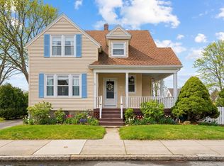73 Moore St, Fall River, MA 02720