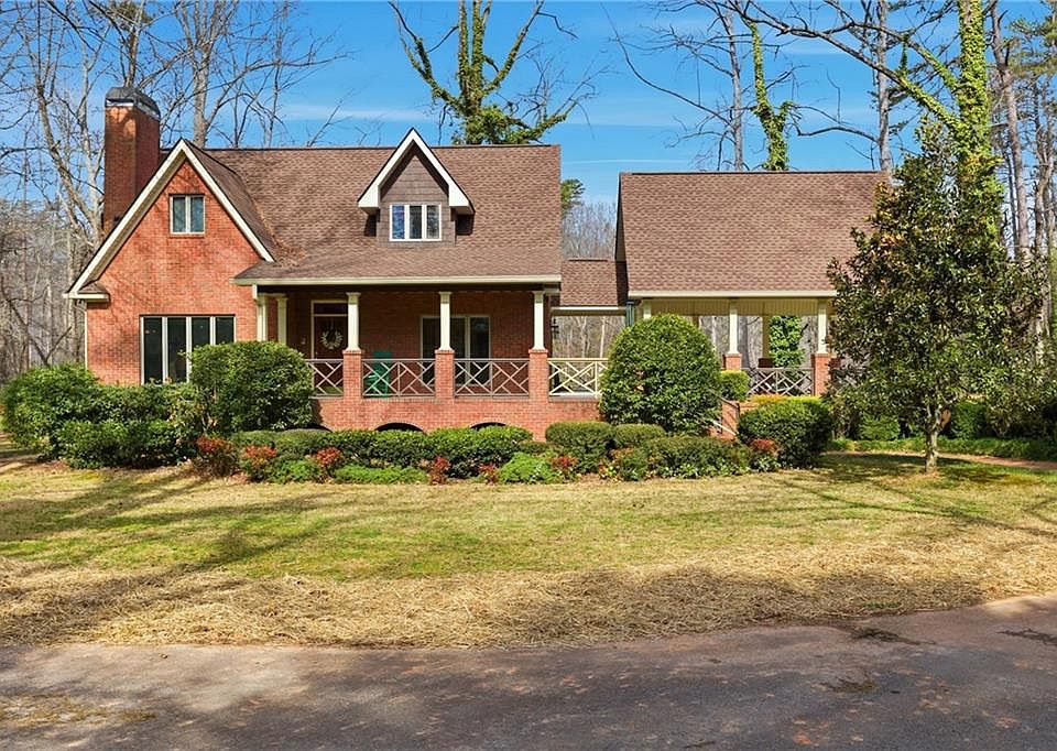 1st image of 151 Ivy St