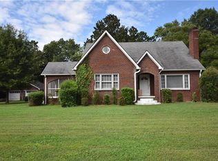 260 Keating Dr, Winston Salem, NC 27104