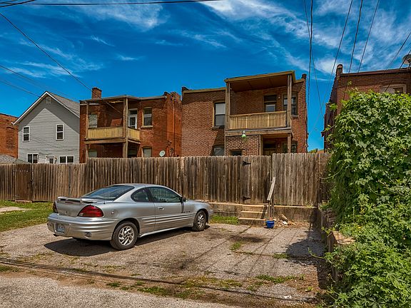 3rd image of 5772 McPherson Ave #1