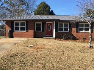 2106 Crestview St, Opelika, AL 36801